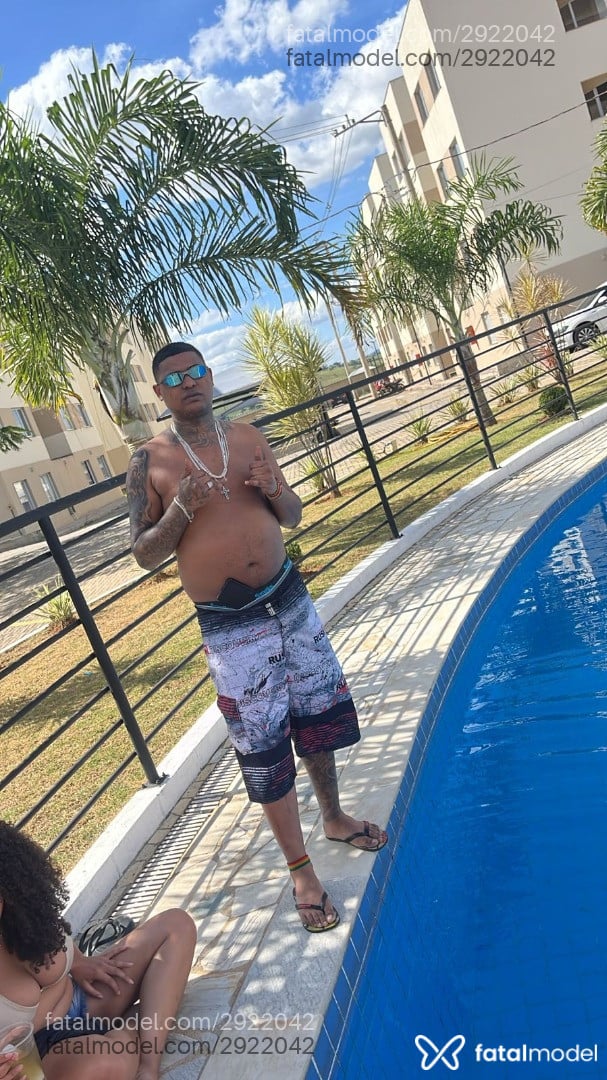 Acompanhante homem com cabelo castanho de olhos castanhos em Pouso Alegre - Pablo Montenegro