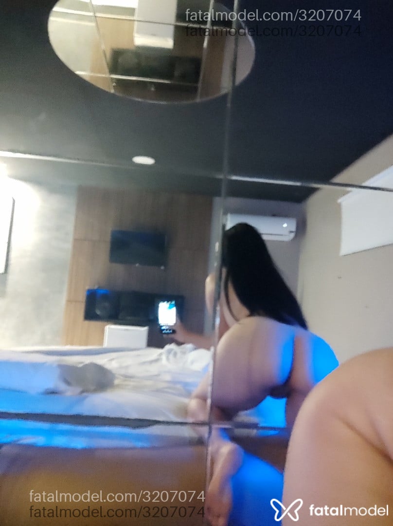 Acompanhante mulher com cabelo castanho de olhos castanhos em Maceió - Bárbara
