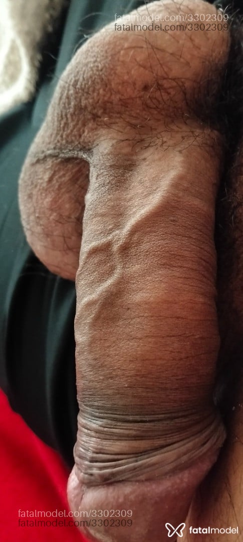 Acompanhante homem morena (o) de olhos castanhos em Blumenau - Morenoblu