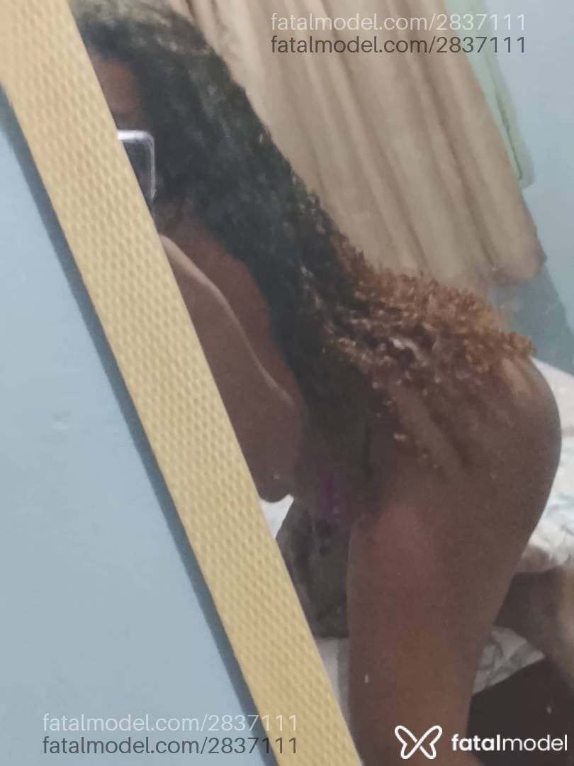 Acompanhante mulher morena (o) de olhos castanhos em Porto Seguro - Bella Moura