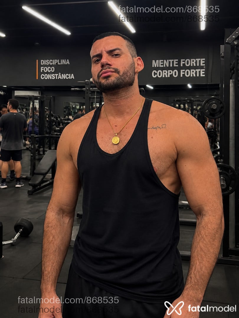 Acompanhante homem com cabelo castanho de olhos castanhos - Lukas vagmaker Acompanhante homem com cabelo castanho de olhos castanhos - Lukas vagmaker