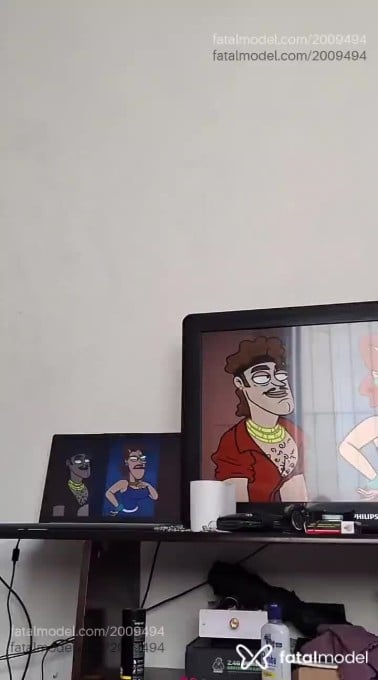 Acompanhante homem trans com cabelo castanho de olhos castanhos em Pelotas - Nate