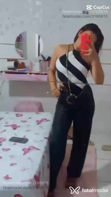 Acompanhante mulher com cabelo castanho de olhos castanhos em Osasco - Julia