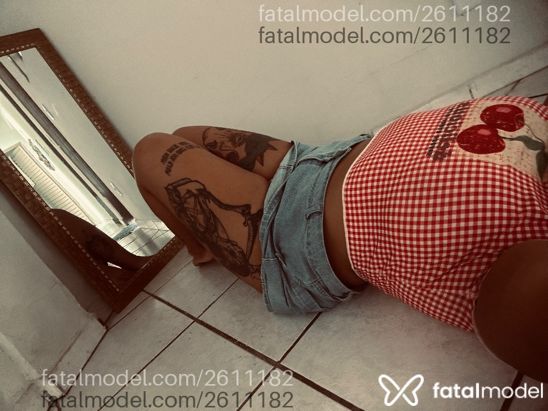 Acompanhante mulher com cabelo colorido de olhos pretos - Yasmin Ferraz Acompanhante mulher com cabelo colorido de olhos pretos - Yasmin Ferraz