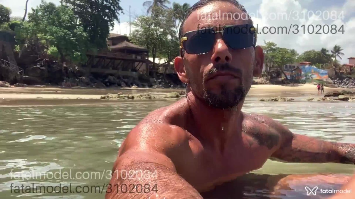 Acompanhante homem com cabelo castanho de olhos castanhos em Fortaleza - Thiago