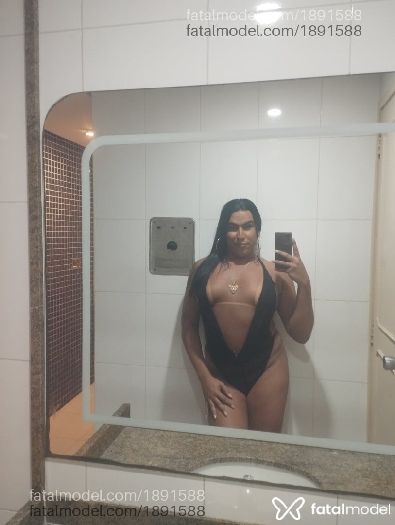 Acompanhante mulher trans morena (o) de olhos castanhos em Duque de Caxias Acompanhante mulher trans morena (o) de olhos castanhos em Duque de Caxias - Fabyy