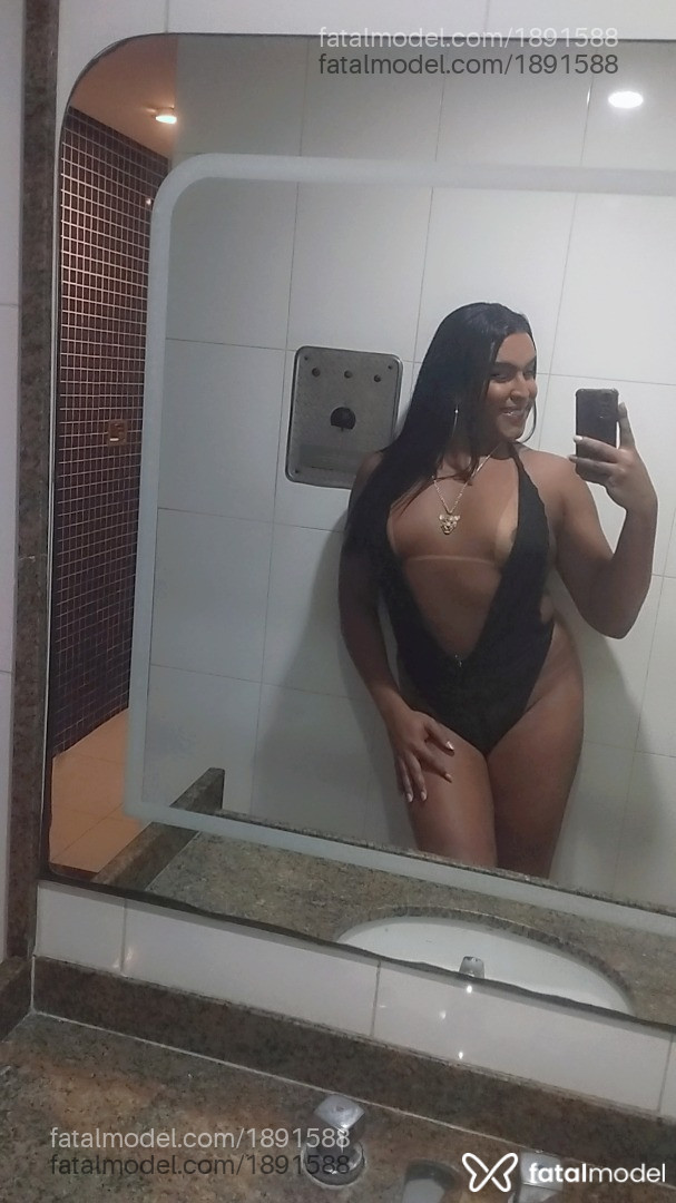 Acompanhante mulher trans morena (o) de olhos castanhos em Duque de Caxias Acompanhante mulher trans morena (o) de olhos castanhos em Duque de Caxias - Fabyy