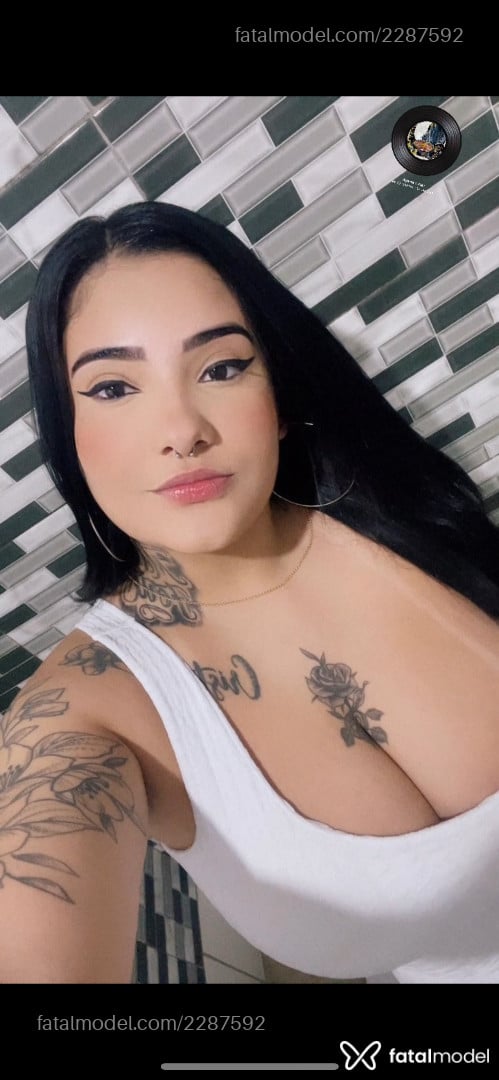 Acompanhante mulher morena (o) de olhos pretos em Itajaí - Giiih