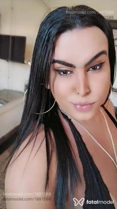 Acompanhante mulher trans morena (o) de olhos castanhos em Duque de Caxias Acompanhante mulher trans morena (o) de olhos castanhos em Duque de Caxias - Fabyy