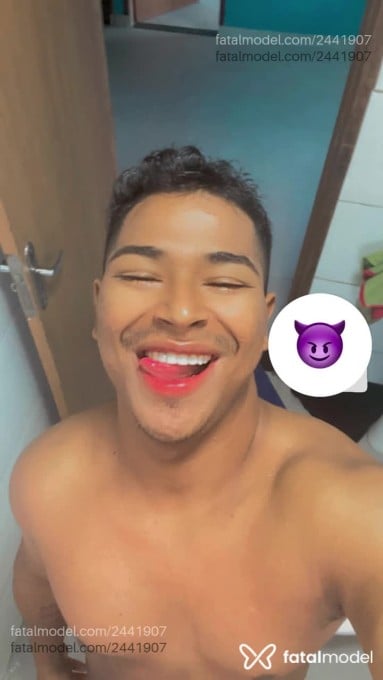 Acompanhante homem morena (o) de olhos castanhos em Caldas Novas Acompanhante homem morena (o) de olhos castanhos em Caldas Novas - Pretinho