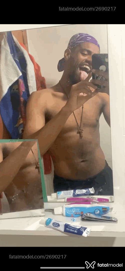 Acompanhante homem morena (o) de olhos castanhos em Cascavel - Natok Baiano