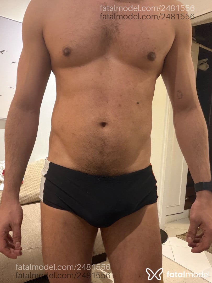 Acompanhante homem morena (o) de olhos castanhos em São Paulo Acompanhante homem morena (o) de olhos castanhos em São Paulo - Guilherme