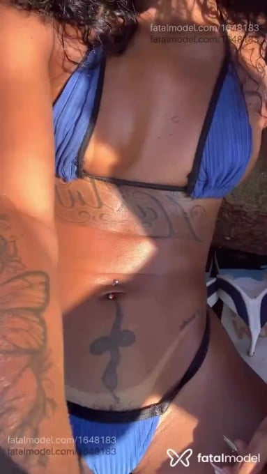 Acompanhante mulher morena (o) de olhos pretos em Salvador - Moana