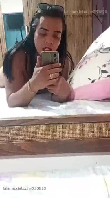 Acompanhante trans loira (o) de olhos castanhos em Pontal - Alya Sofia