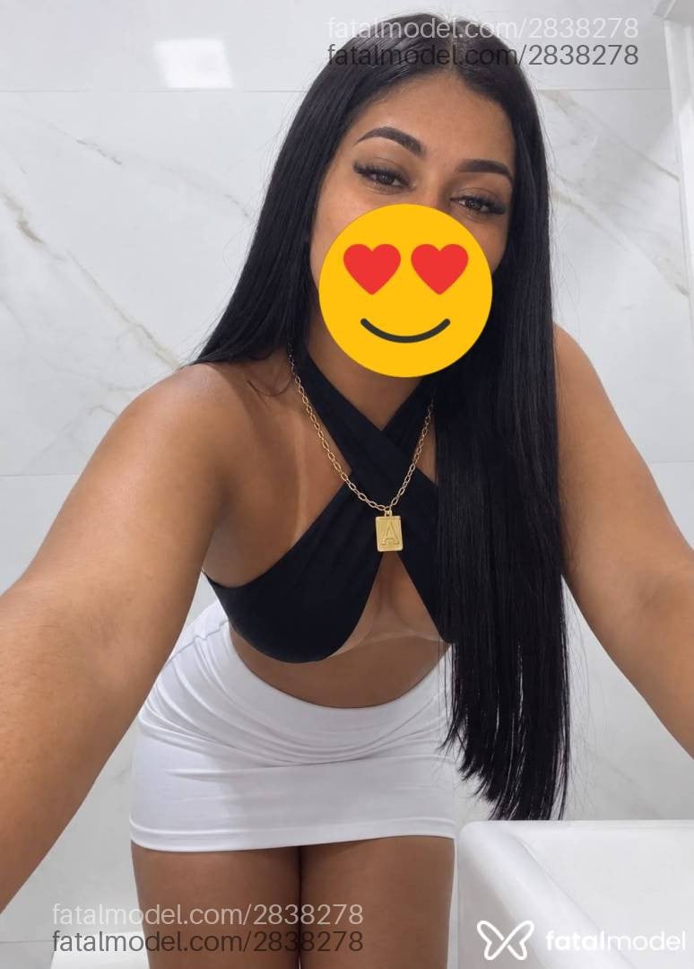 Acompanhante mulher morena (o) de olhos castanhos - Alliinyy