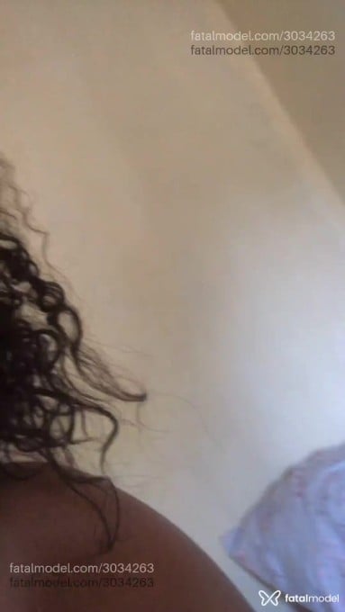 Acompanhante mulher morena (o) de olhos castanhos - Julia