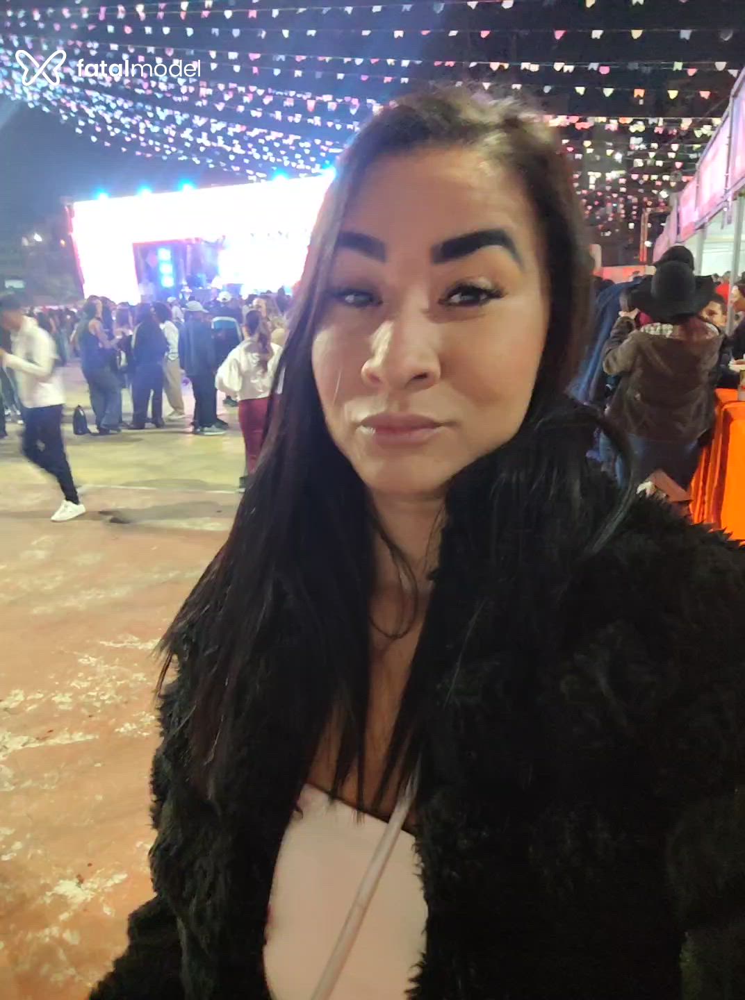 Acompanhante mulher com cabelo castanho de olhos castanhos em Carapicuíba Acompanhante mulher com cabelo castanho de olhos castanhos em Carapicuíba - Japonesa