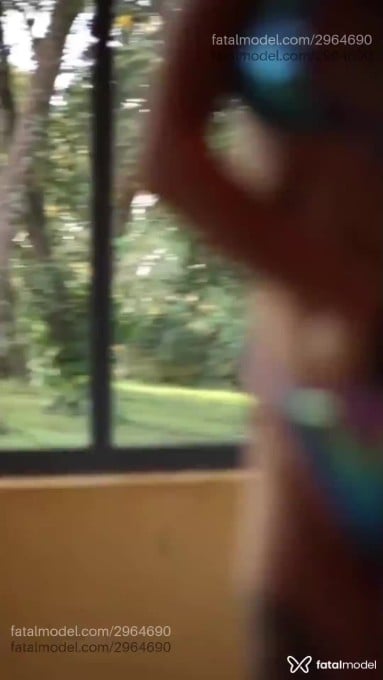 Acompanhante mulher com cabelo castanho de olhos castanhos em Bauru - Aurora