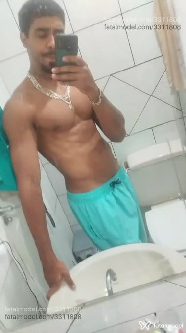 Acompanhante homem morena (o) de olhos castanhos em Vila Velha - Jacare Gs