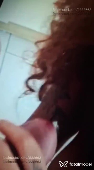 Acompanhante mulher ruiva (o) de olhos castanhos em Gravataí Acompanhante mulher ruiva (o) de olhos castanhos em Gravataí - Lolla Bordonn