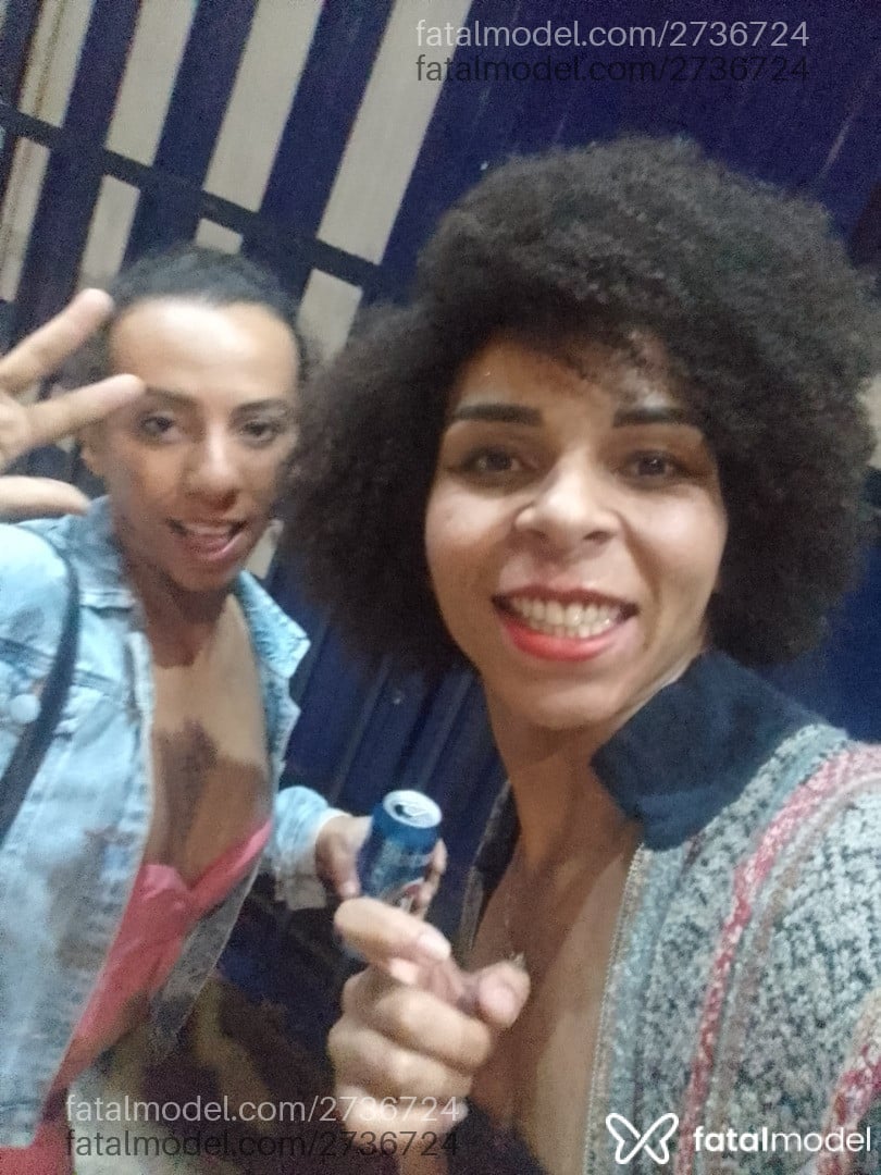 Acompanhante mulher trans morena (o) de olhos castanhos em Alfenas - Margo