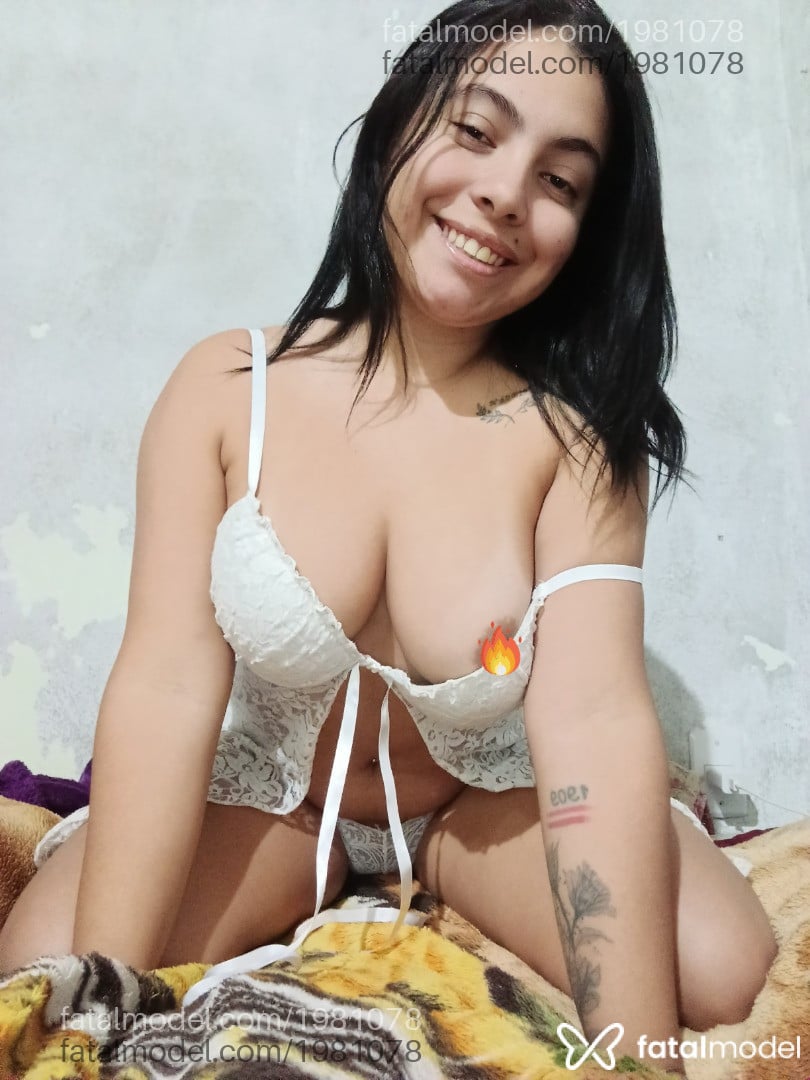 Acompanhante mulher morena (o) de olhos castanhos em Virtual - Maria