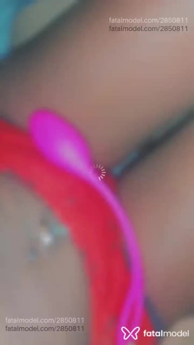 Acompanhante mulher morena (o) de olhos castanhos - Magriinpinadinha Acompanhante mulher morena (o) de olhos castanhos - Magriinpinadinha