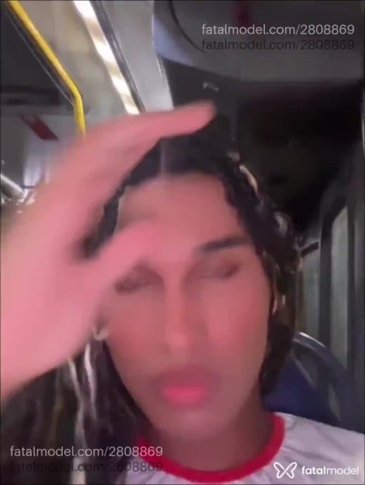 Acompanhante homem trans loira (o) de olhos pretos em Paço do Lumiar - Mily