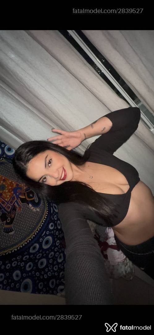Acompanhante mulher morena (o) de olhos castanhos - Mari Donato