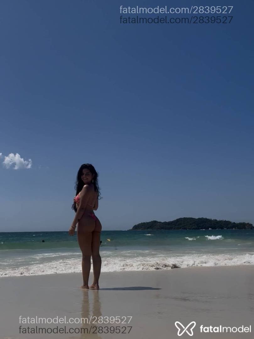 Acompanhante mulher morena (o) de olhos castanhos - Mari Donato