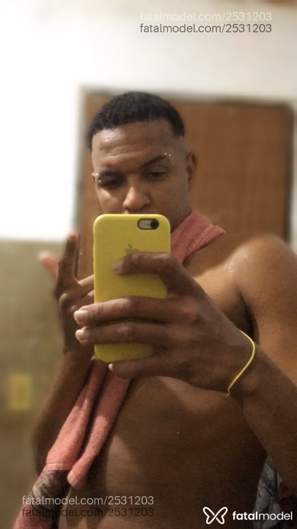 Acompanhante homem morena (o) de olhos castanhos em Ipatinga Acompanhante homem morena (o) de olhos castanhos em Ipatinga - Gabriel