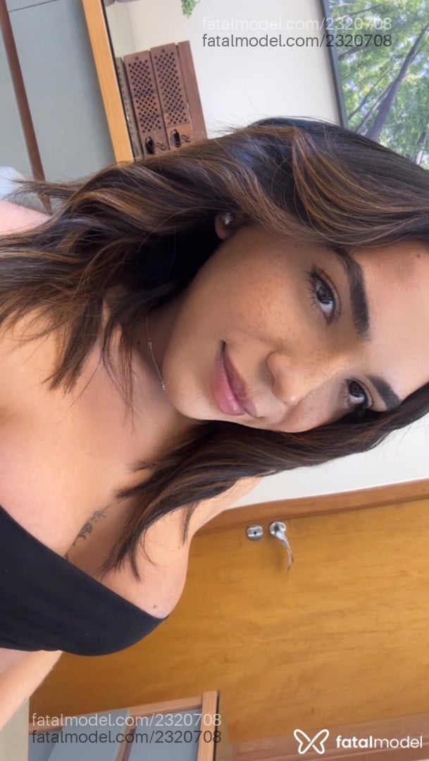 Acompanhante mulher trans morena (o) de olhos castanhos em Ribeirão Preto - Larissa Vitória