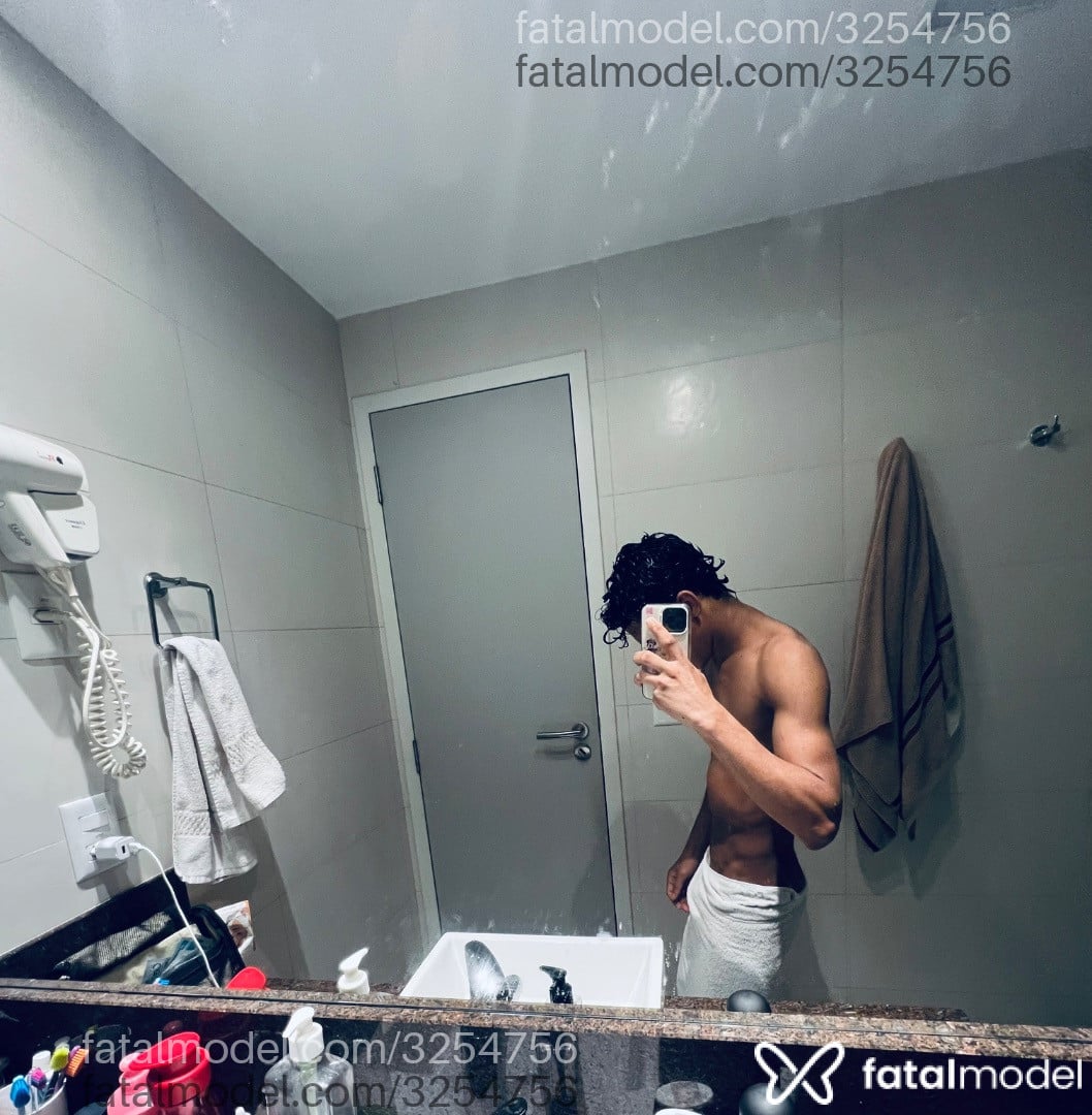 Acompanhante homem morena (o) de olhos pretos em Belo Horizonte Acompanhante homem morena (o) de olhos pretos em Belo Horizonte - Rangel