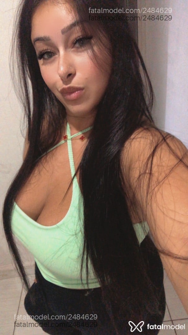 Acompanhante mulher morena (o) de olhos verdes em Praia Grande - Caroll