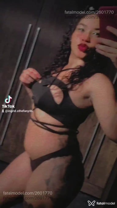 Acompanhante mulher morena (o) de olhos mel em Lavras Acompanhante mulher morena (o) de olhos mel em Lavras - Arlequin