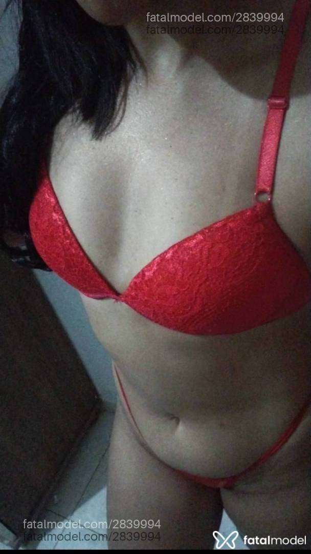 Acompanhante mulher com cabelo castanho de olhos pretos em Brasília - Rafaela