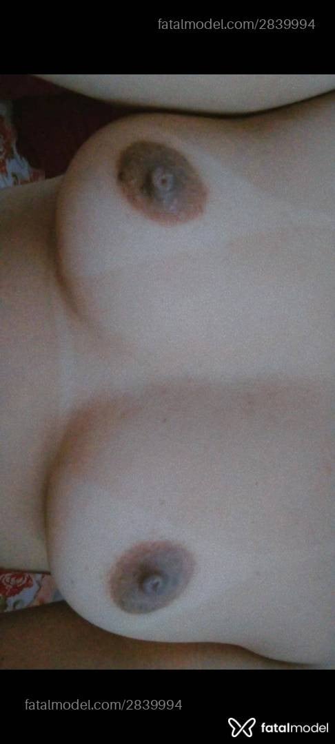 Acompanhante mulher com cabelo castanho de olhos pretos em Brasília - Rafaela