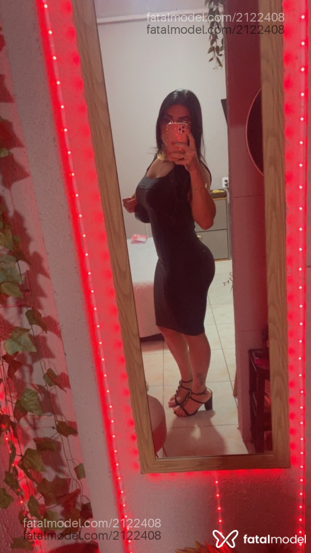 Acompanhante mulher com cabelo castanho de olhos verdes em Vila Velha - Camila Ferrari