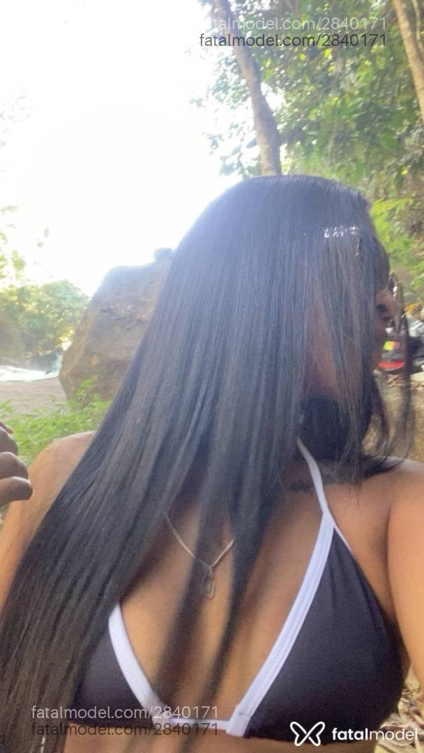 Acompanhante mulher morena (o) de olhos castanhos - Preta Rara