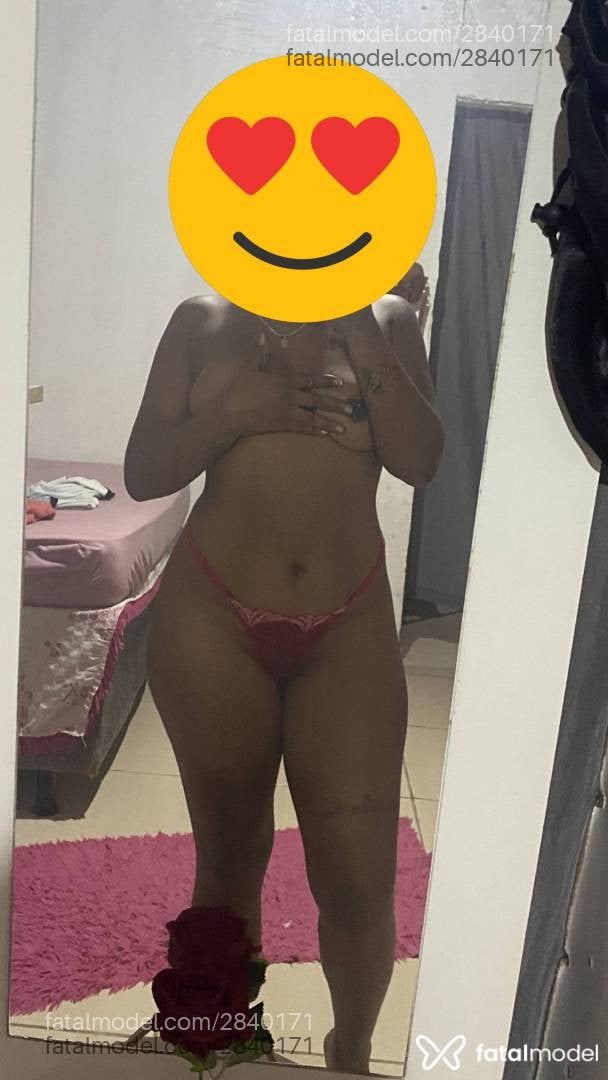 Acompanhante mulher morena (o) de olhos castanhos - Preta Rara