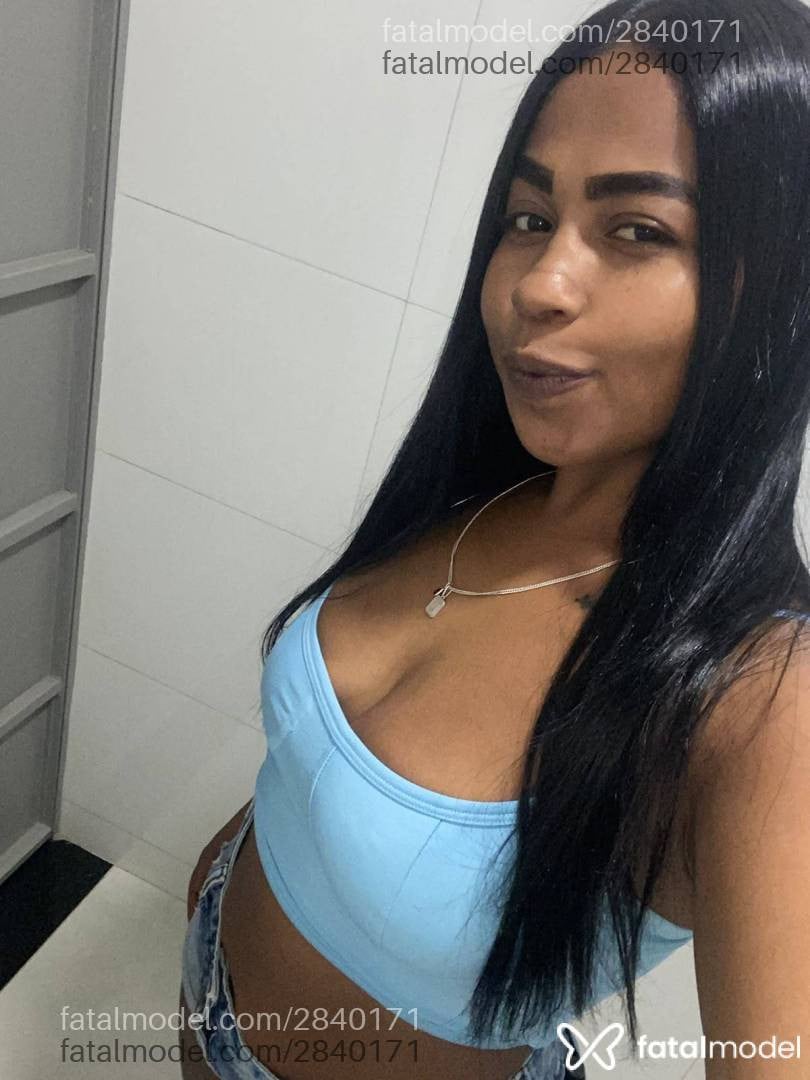 Acompanhante mulher morena (o) de olhos castanhos - Preta Rara