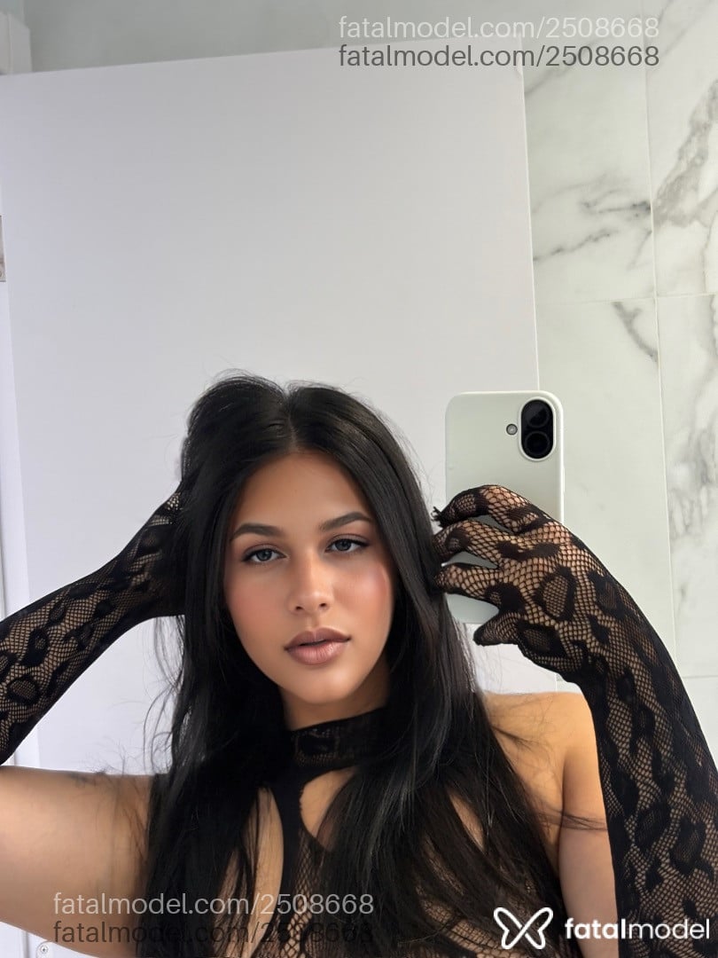 Acompanhante mulher morena (o) de olhos castanhos em Curitiba - Isadora Diniz