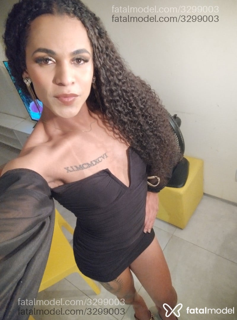 Acompanhante mulher trans morena (o) de olhos castanhos - Deyvilla Acompanhante mulher trans morena (o) de olhos castanhos - Deyvilla