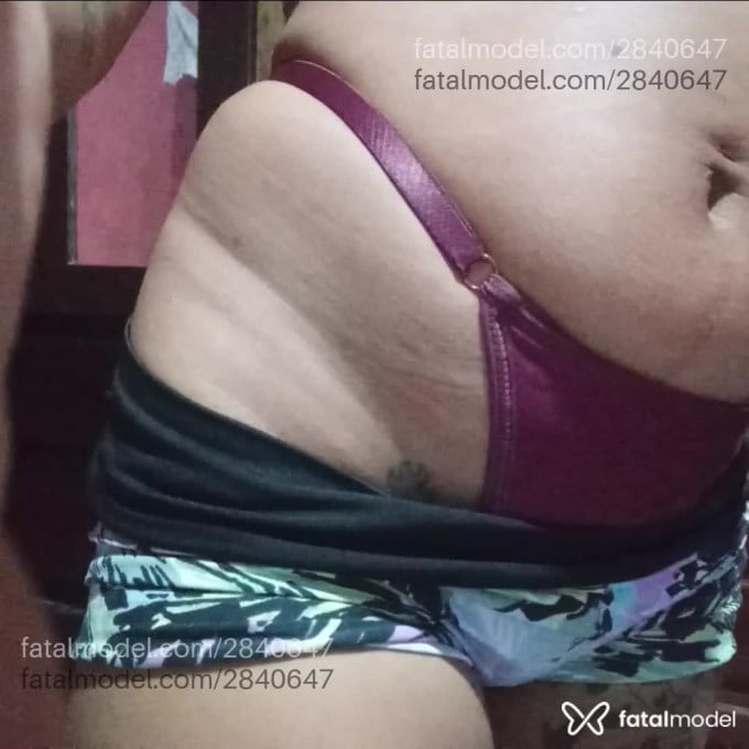 Acompanhante mulher morena (o) de olhos castanhos em Virtual - Larissa