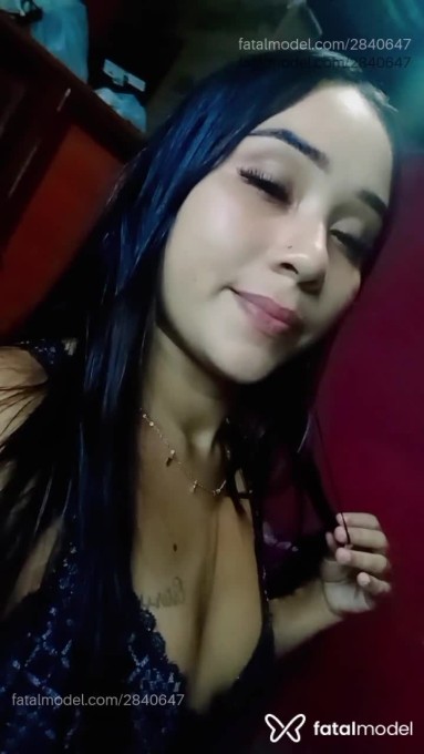 Acompanhante mulher morena (o) de olhos castanhos em Virtual - Larissa