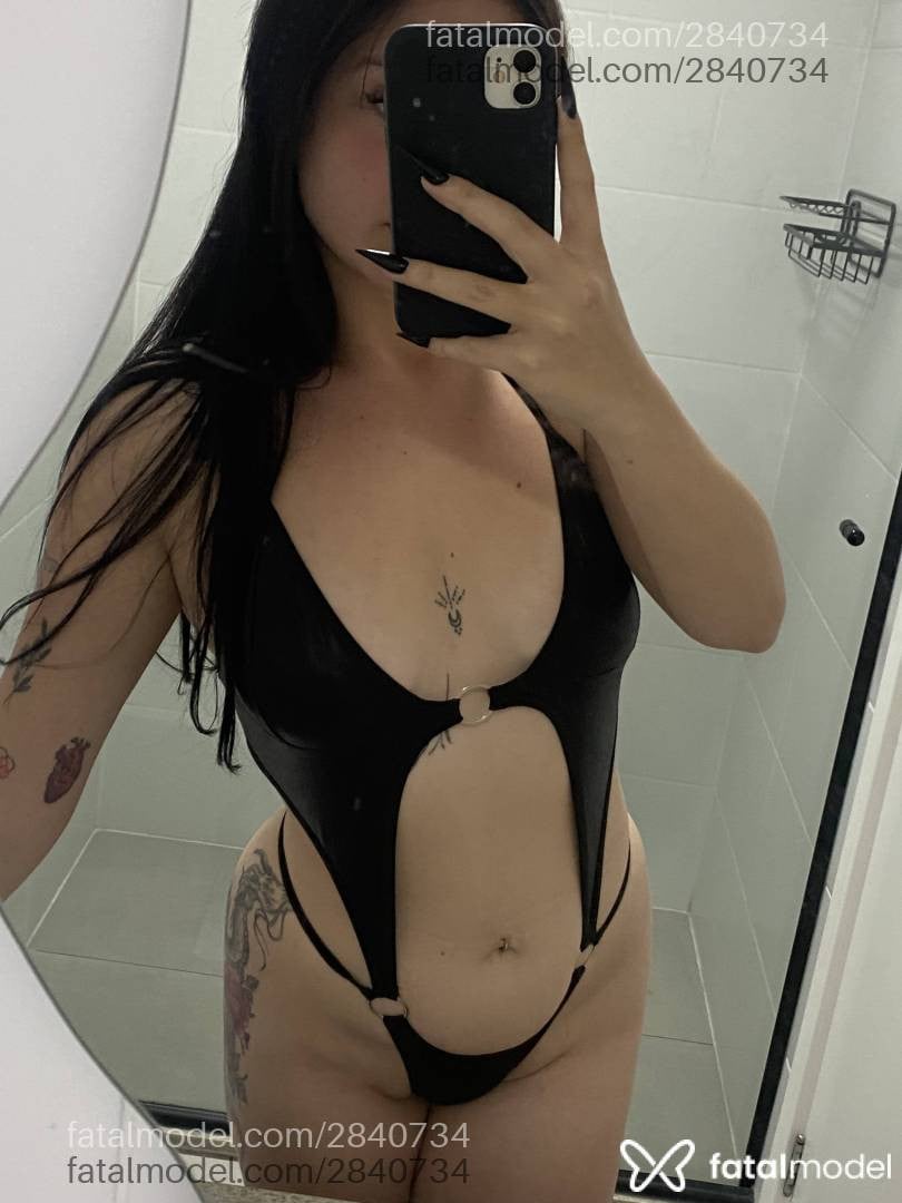 Acompanhante mulher morena (o) de olhos mel - Bella