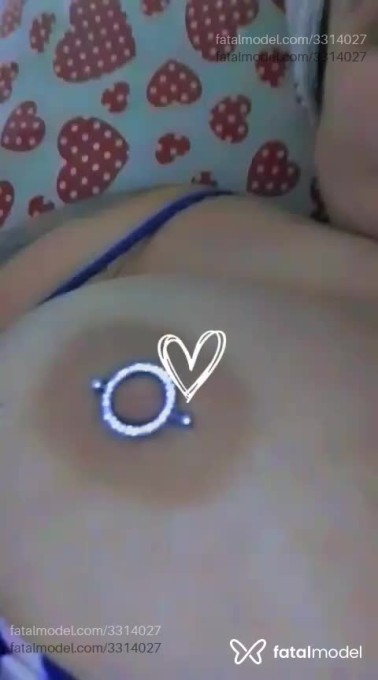 Acompanhante mulher com cabelo castanho de olhos castanhos em Virtual - Cristal Souza