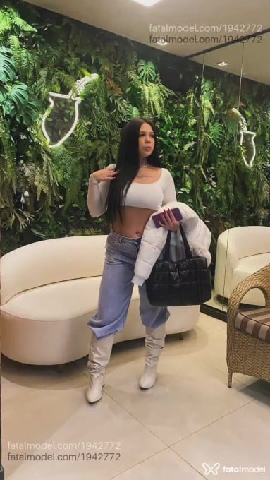 Acompanhante mulher morena (o) de olhos castanhos em Belo Horizonte - Mila Ferraz