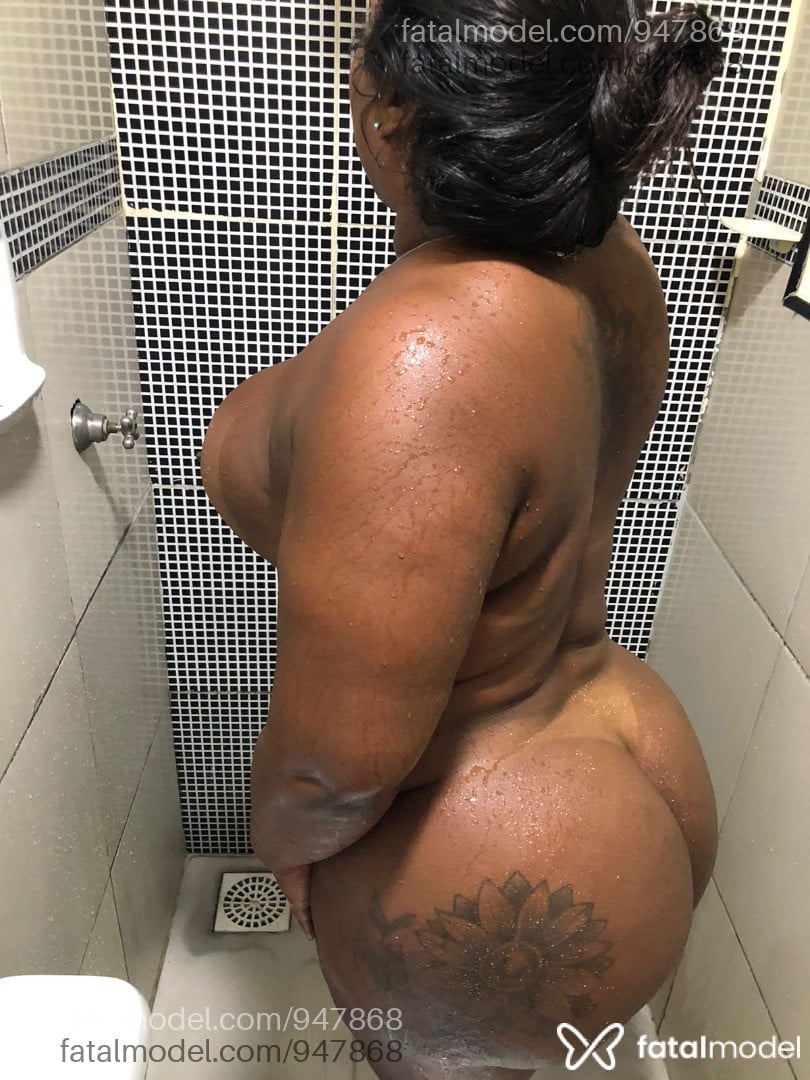 Acompanhante mulher morena (o) de olhos castanhos em Virtual - Juliana Monte