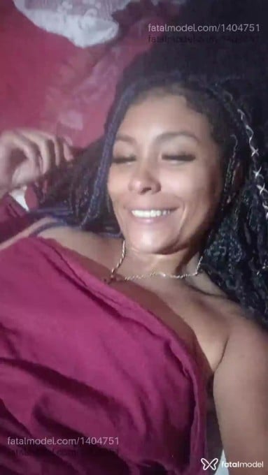 Acompanhante mulher morena (o) de olhos pretos em Imbituba Acompanhante mulher morena (o) de olhos pretos em Imbituba - Pathizinha Alves